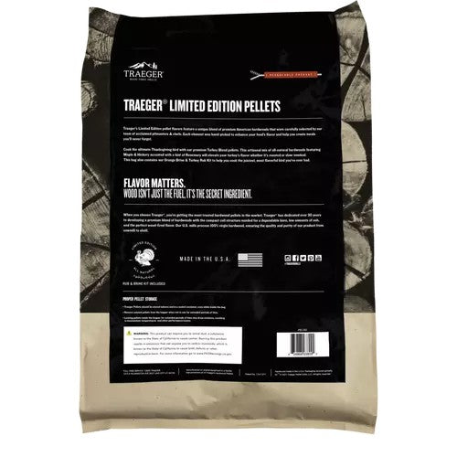 Traeger PEL351 Wood Pellets, Limited Edition Turkey Blend, 18 lb. Bag with Brine Kit